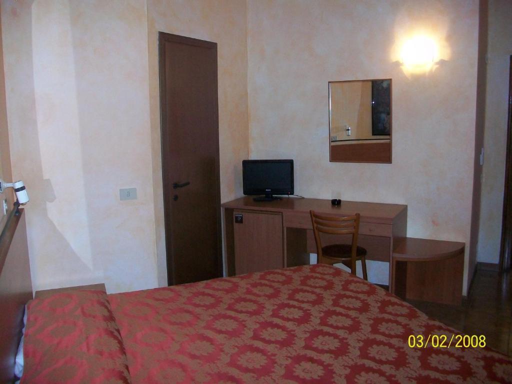 Hotel Garden Mailand Zimmer foto