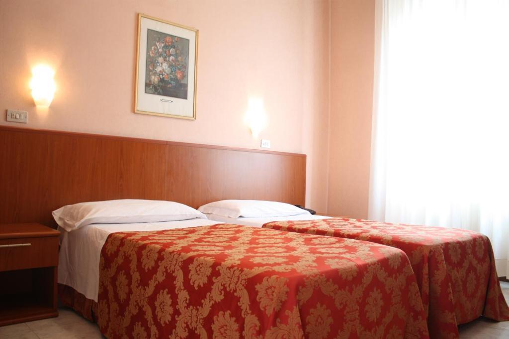 Hotel Garden Mailand Zimmer foto